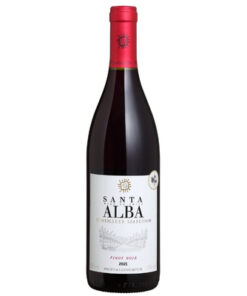Garrafa de Santa Alba Pinot Noir pronta para delivery em Teresina pela Winery Brasil