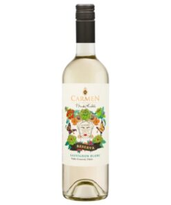 Garrafa do vinho branco Carmen Frida Kahlo Sauvignon Blanc, rótulo artístico com inspiração na pintora mexicana, vinho chileno premium para delivery.